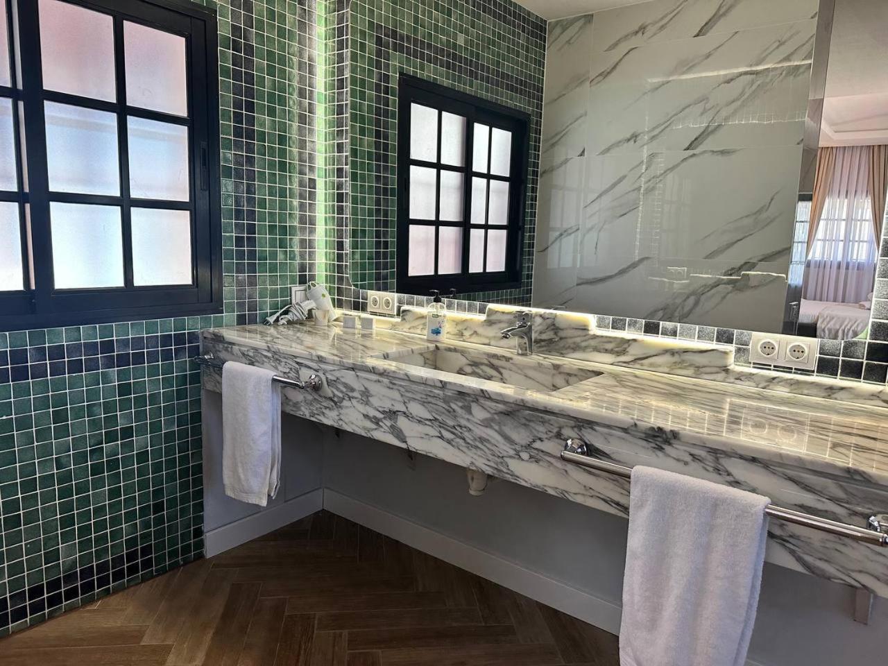 Miramar Boutique Apartments Adults Only Коралео Екстериор снимка